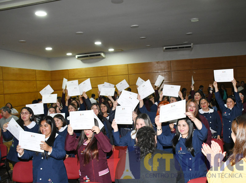 ?Ceremonia de Certificación Académica Intermedia 2022 en sede Los Andes, jornada Vespertina.